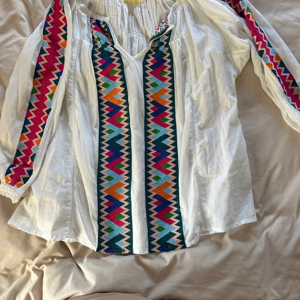 Roberta Roller Rabbit White Top with Multicolor Embroidery